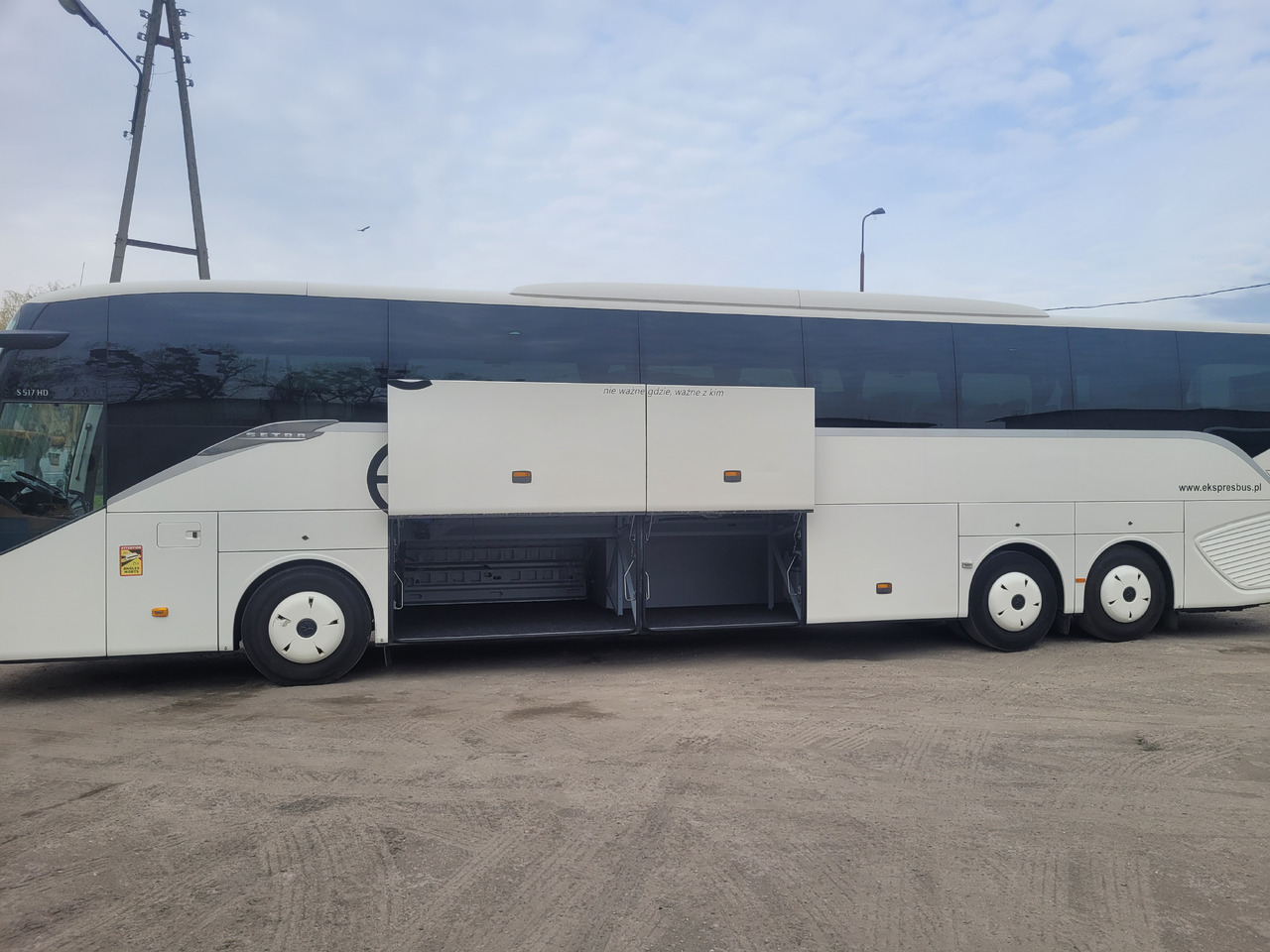 SETRA 517 HD - Turistik otobüs: fotoğraf 4 SETRA 517 HD - Turistik otobüs: fotoğraf 4