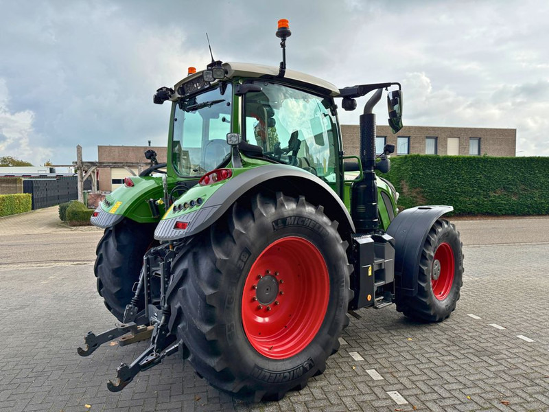 Fendt 720 S4 Vario Profi Plus - Traktör: fotoğraf 3 Fendt 720 S4 Vario Profi Plus - Traktör: fotoğraf 3