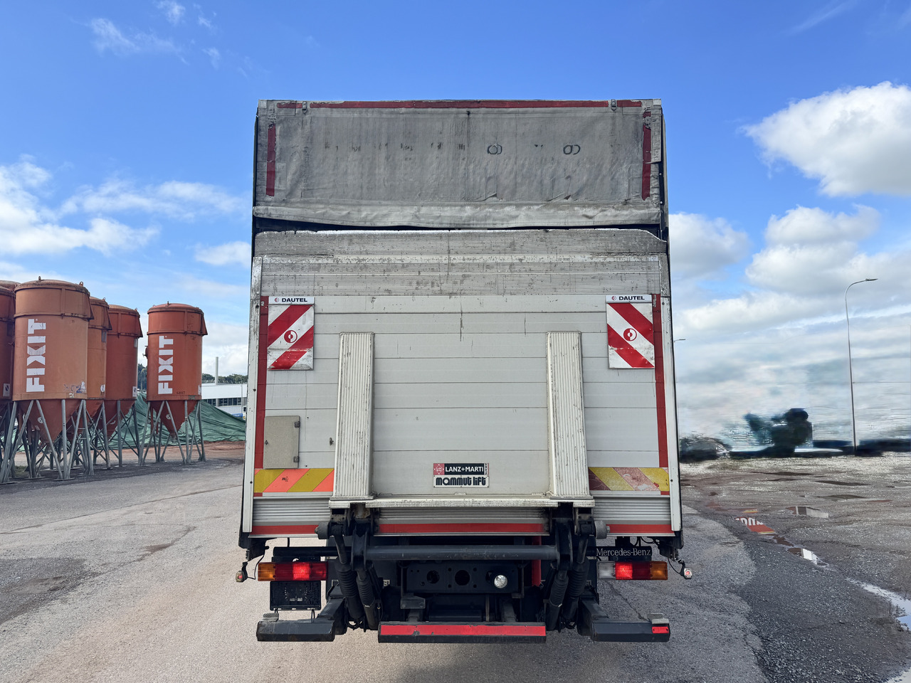 MERCEDES-BENZ Actros 1836 4x2 Blache-Hebebühne - Tenteli kamyon: fotoğraf 3 MERCEDES-BENZ Actros 1836 4x2 Blache-Hebebühne - Tenteli kamyon: fotoğraf 3