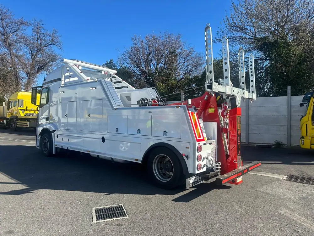 Mercedes-Benz Actros 1943 *NOUVELLE SUPERTRUCTURE GRS 20000 VEMASUR*FULL AIR - Çekici kamyonu: fotoğraf 4 Mercedes-Benz Actros 1943 *NOUVELLE SUPERTRUCTURE GRS 20000 VEMASUR*FULL AIR - Çekici kamyonu: fotoğraf 4
