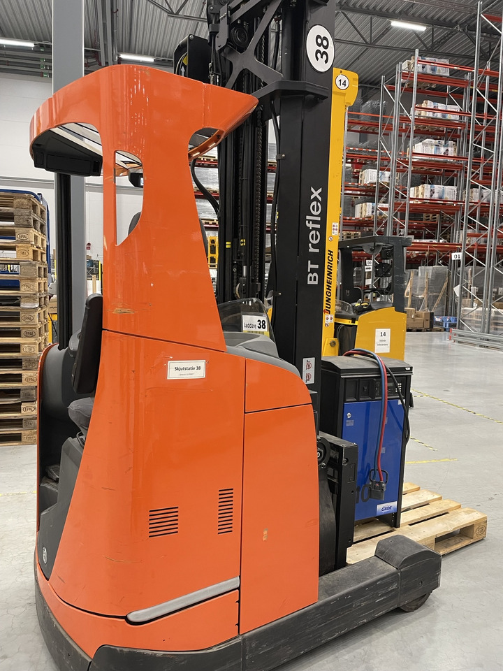 TOYOTA BT-RRE 160E - Reach truck: fotoğraf 4 TOYOTA BT-RRE 160E - Reach truck: fotoğraf 4