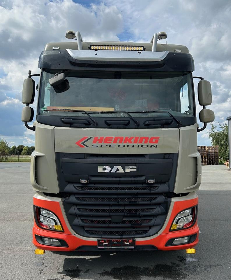 DAF DAF XF 460 FAN + PALFINGER + 16mtr + Lenkachse + EURO 6 - Tenteli kamyon, Vinçli kamyon: fotoğraf 2 DAF DAF XF 460 FAN + PALFINGER + 16mtr + Lenkachse + EURO 6 - Tenteli kamyon, Vinçli kamyon: fotoğraf 2