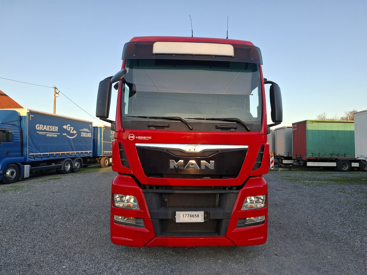 MAN TGX 26.440 E6 + SCHMITZ - Tenteli kamyon: fotoğraf 2 MAN TGX 26.440 E6 + SCHMITZ - Tenteli kamyon: fotoğraf 2
