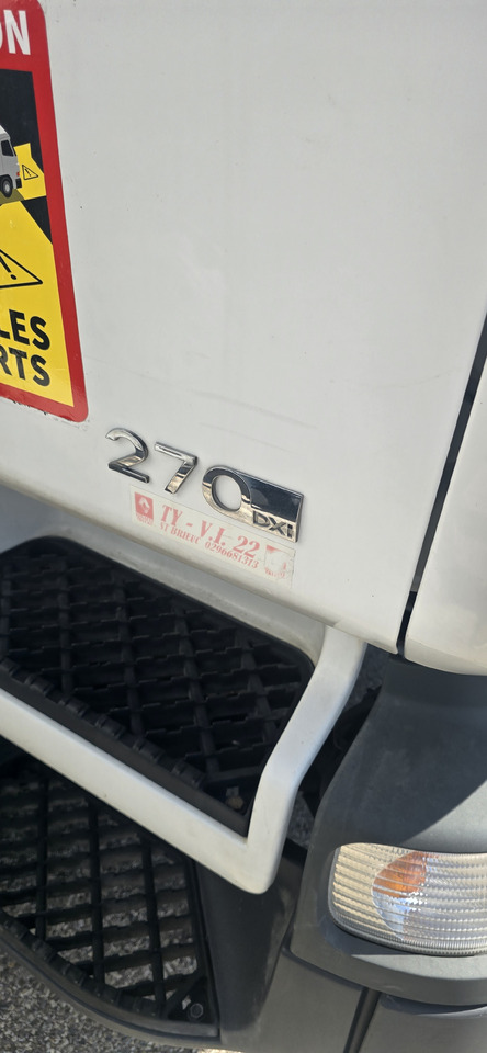 RENAULT - Refrijeratör kamyon: fotoğraf 4 RENAULT - Refrijeratör kamyon: fotoğraf 4