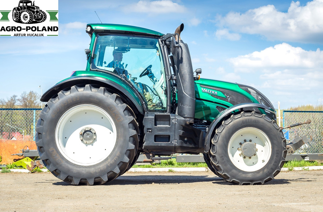 VALTRA T214 - 2016 ROK - 4950 h - Traktör: fotoğraf 4 VALTRA T214 - 2016 ROK - 4950 h - Traktör: fotoğraf 4