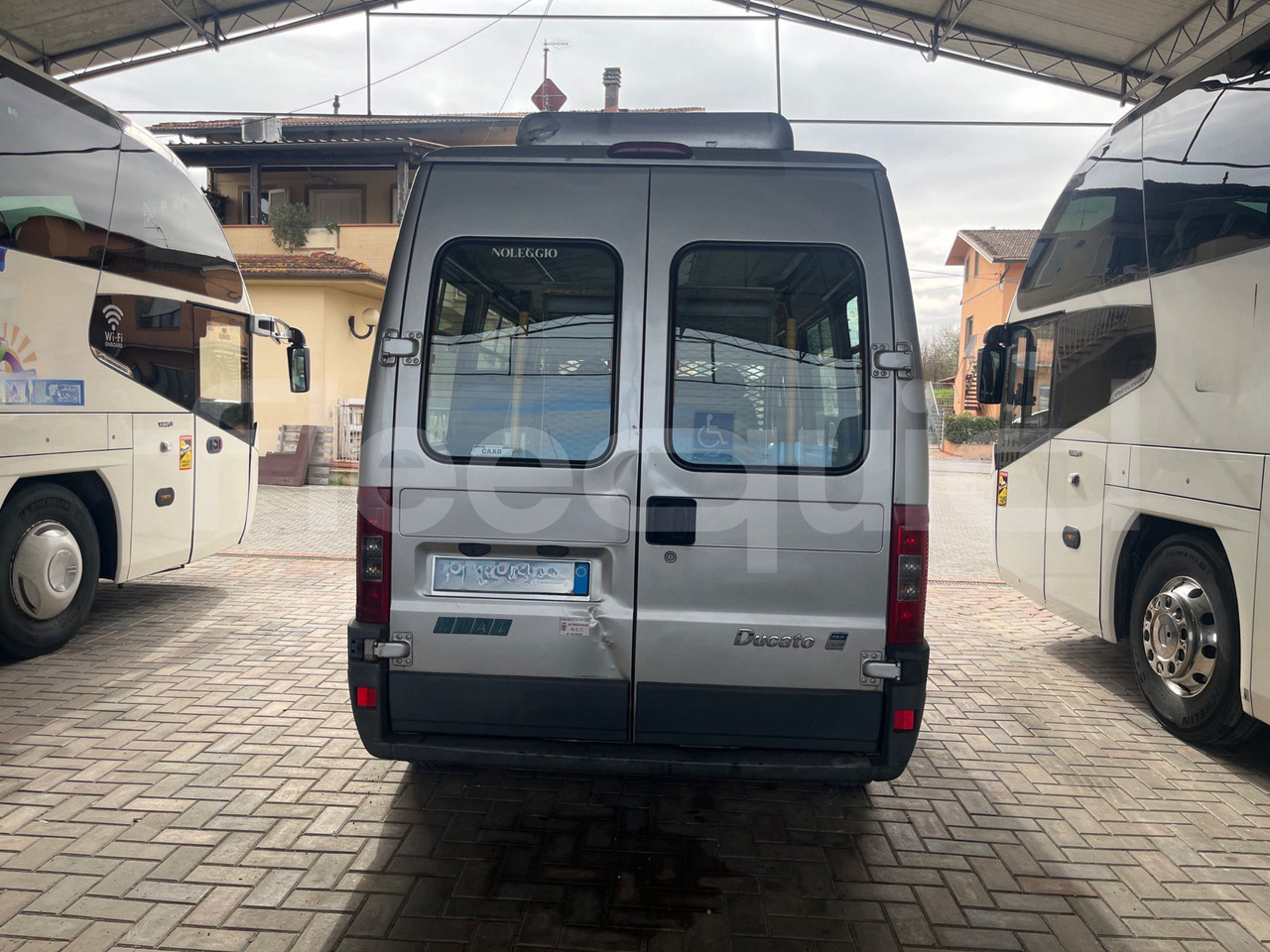 Fiat Ducato Maxi - Turistik otobüs: fotoğraf 5 Fiat Ducato Maxi - Turistik otobüs: fotoğraf 5