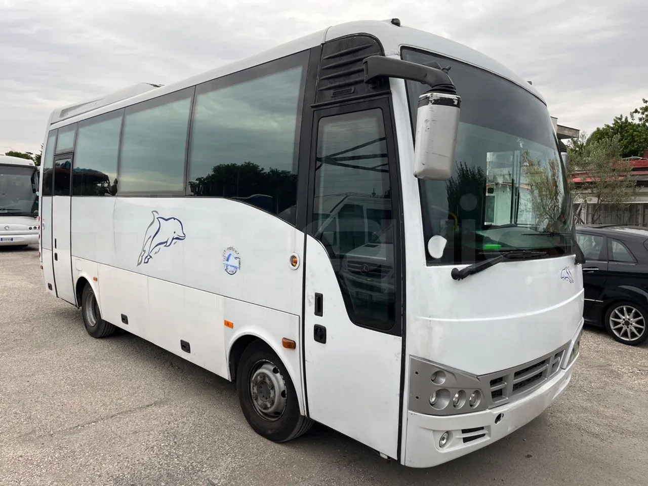 Isuzu Turquoise - Turistik otobüs: fotoğraf 1 Isuzu Turquoise - Turistik otobüs: fotoğraf 1