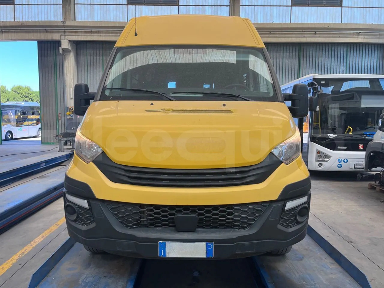 Iveco Daily - Okul otobüsü: fotoğraf 2 Iveco Daily - Okul otobüsü: fotoğraf 2