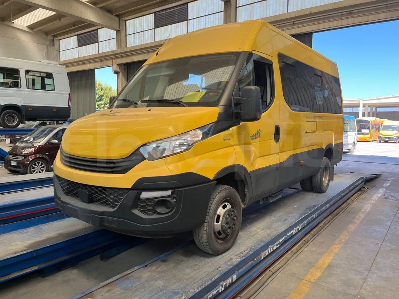 Iveco Daily - Okul otobüsü: fotoğraf 4 Iveco Daily - Okul otobüsü: fotoğraf 4