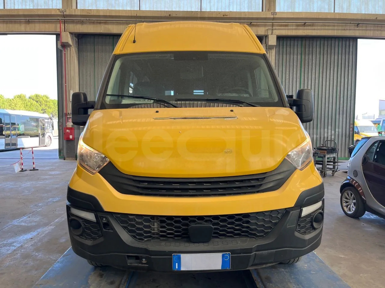 Iveco Daily - Okul otobüsü: fotoğraf 2 Iveco Daily - Okul otobüsü: fotoğraf 2