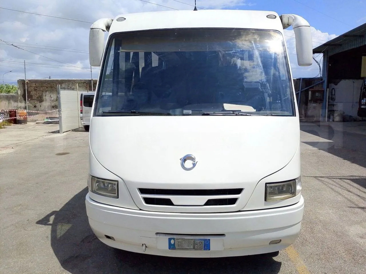 Iveco Daily - Turistik otobüs: fotoğraf 2 Iveco Daily - Turistik otobüs: fotoğraf 2