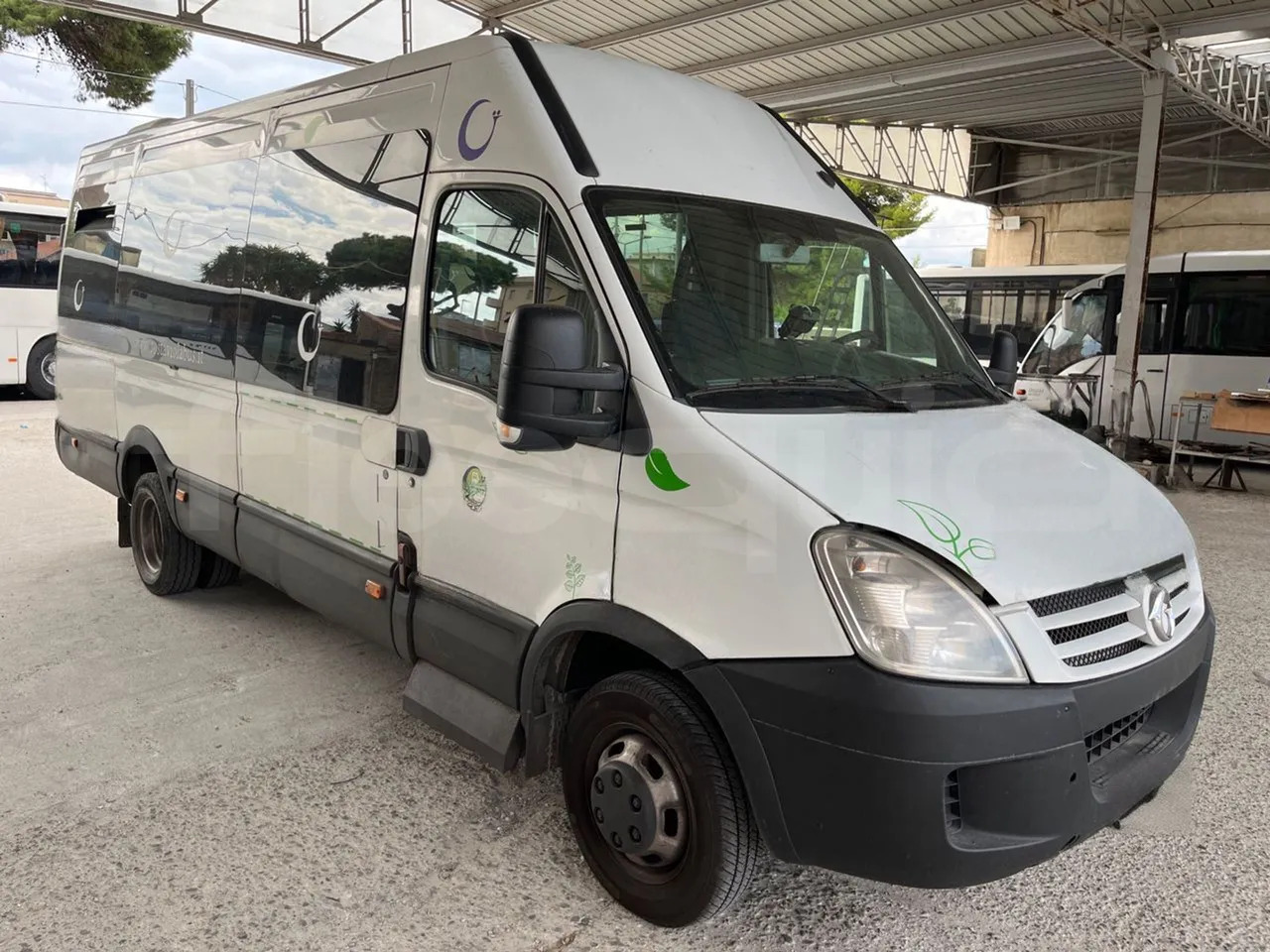 Iveco Daily - Turistik otobüs: fotoğraf 1 Iveco Daily - Turistik otobüs: fotoğraf 1