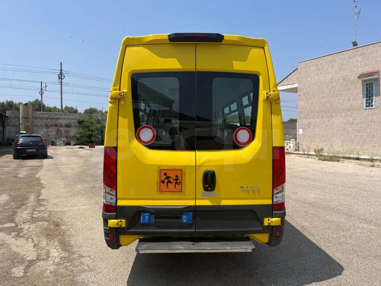 Iveco Daily - Okul otobüsü: fotoğraf 5 Iveco Daily - Okul otobüsü: fotoğraf 5
