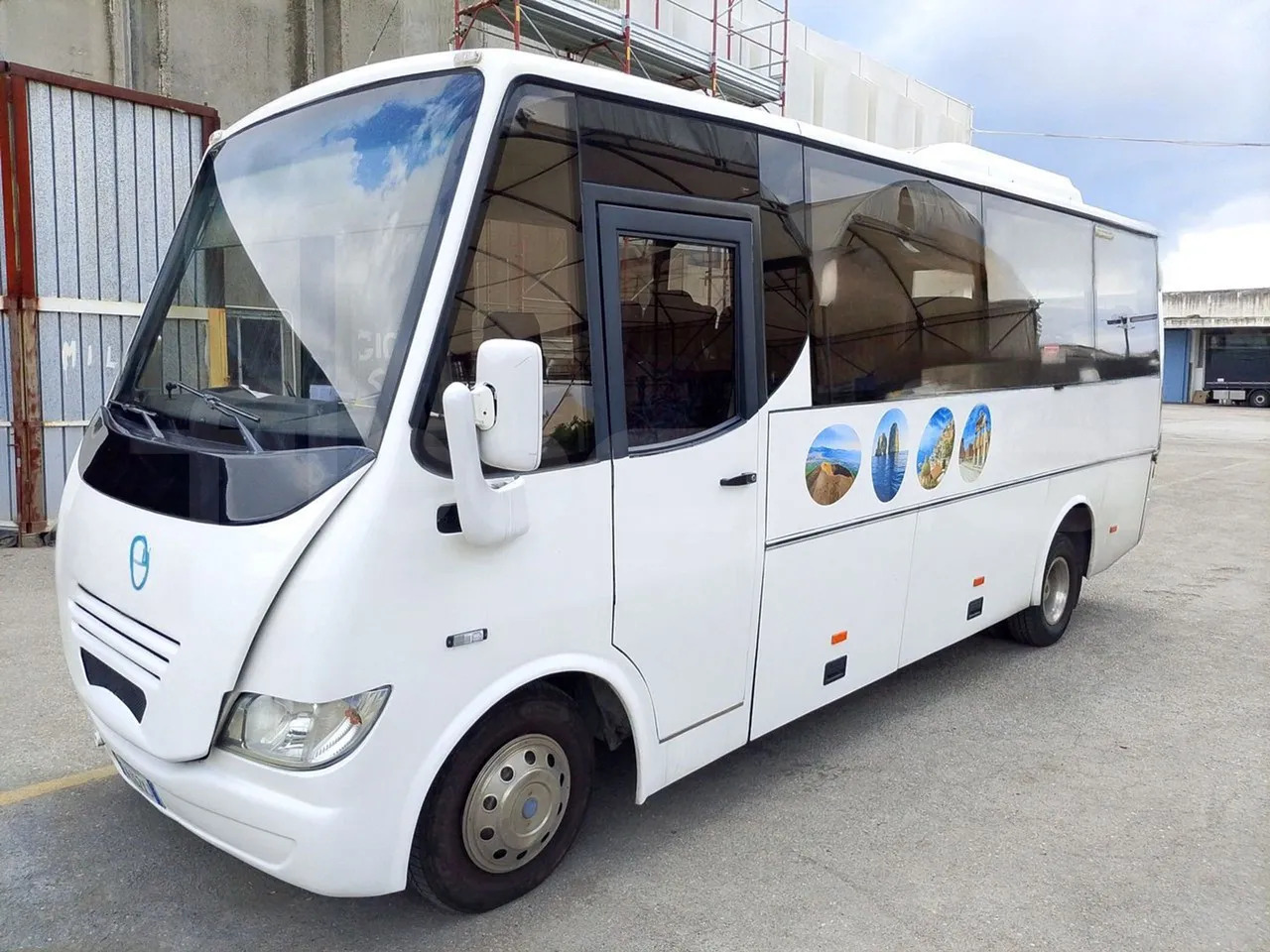 Iveco Eclipse - Turistik otobüs: fotoğraf 1 Iveco Eclipse - Turistik otobüs: fotoğraf 1