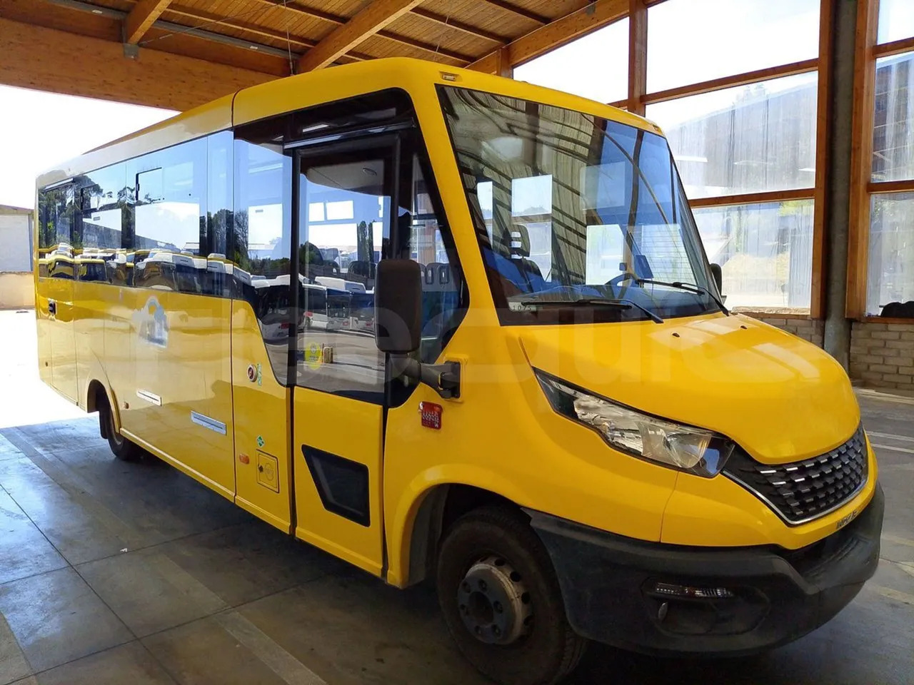 Iveco Indcar - Okul otobüsü: fotoğraf 1 Iveco Indcar - Okul otobüsü: fotoğraf 1