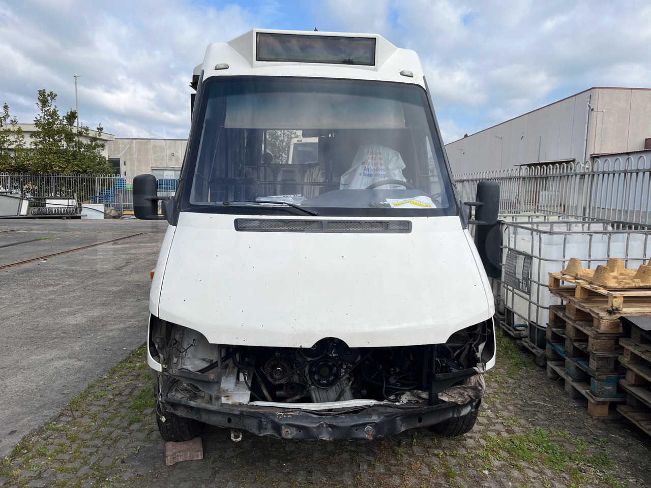Mercedes-Benz 414T - Minibüs, Minivan: fotoğraf 2 Mercedes-Benz 414T - Minibüs, Minivan: fotoğraf 2