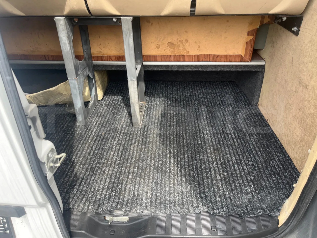 Mercedes-Benz Sprinter - Turistik otobüs: fotoğraf 5 Mercedes-Benz Sprinter - Turistik otobüs: fotoğraf 5