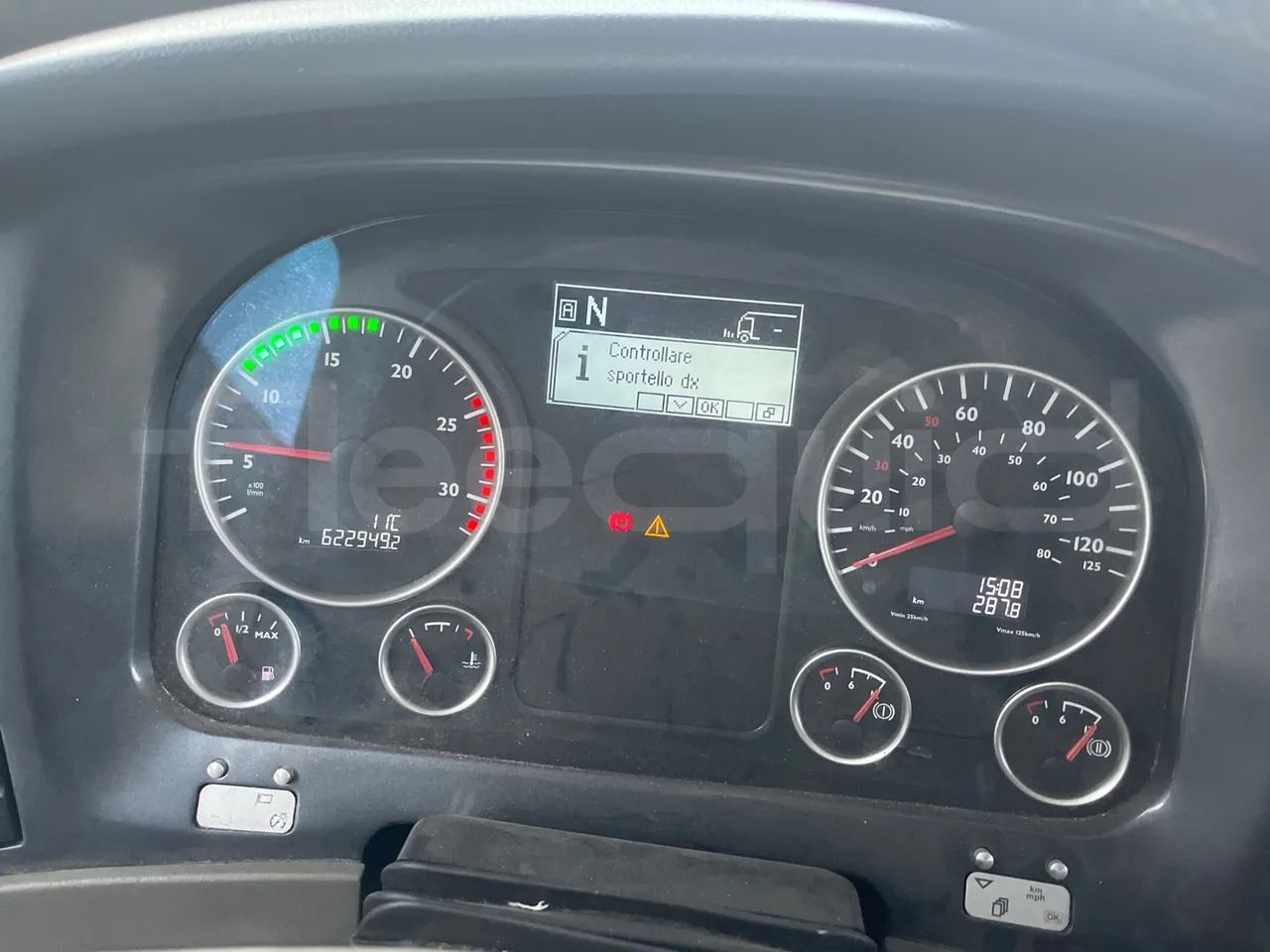 Neoplan Skyliner - Çift katlı otobüs: fotoğraf 3 Neoplan Skyliner - Çift katlı otobüs: fotoğraf 3