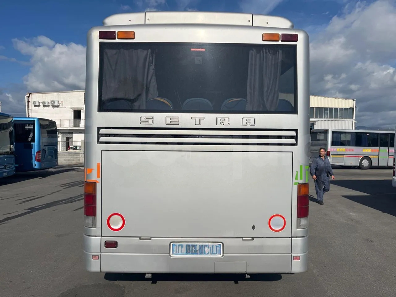 Setra S313 - Şehirlerarası otobüs: fotoğraf 5 Setra S313 - Şehirlerarası otobüs: fotoğraf 5