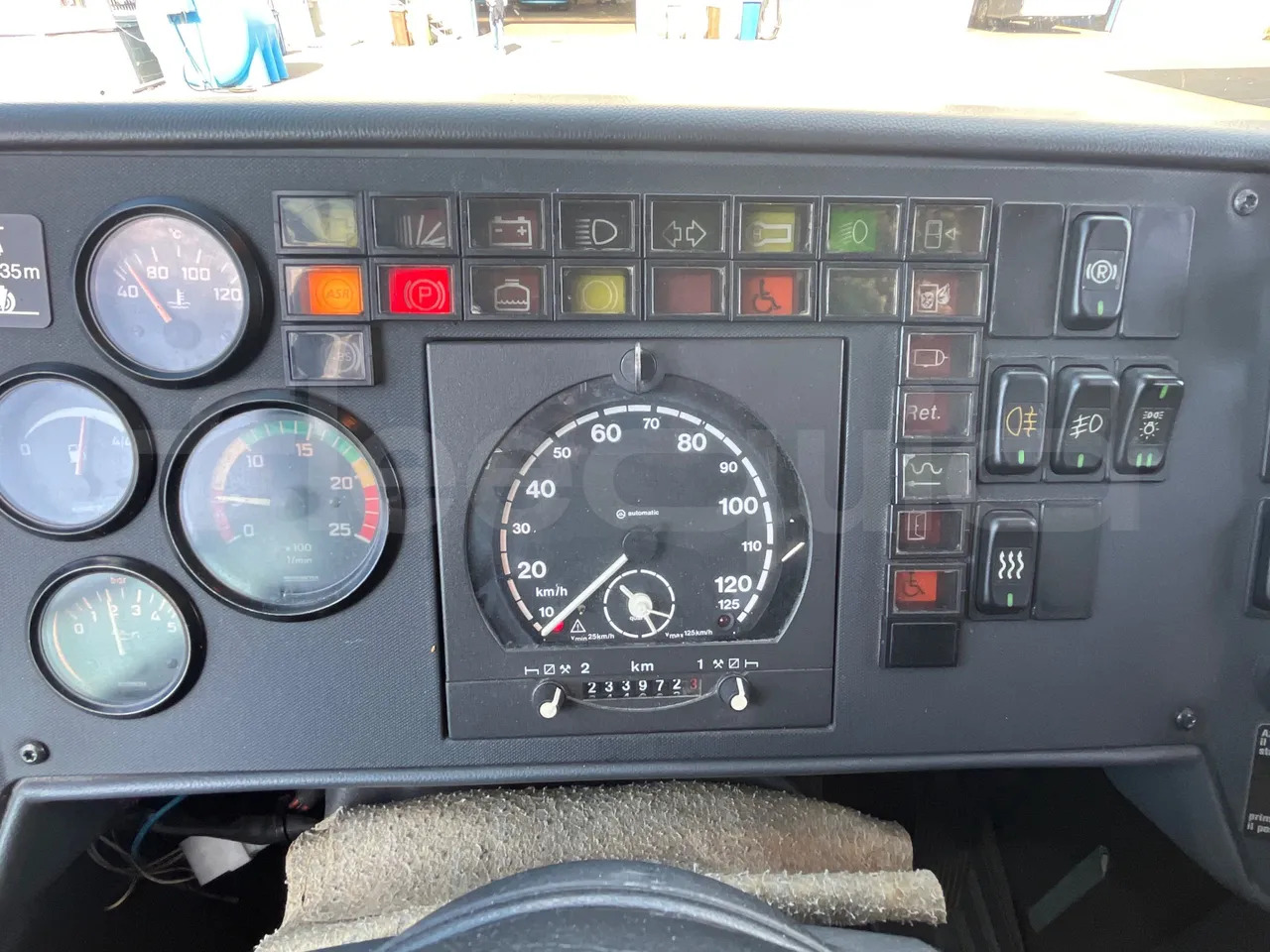 Setra S313 - Şehirlerarası otobüs: fotoğraf 3 Setra S313 - Şehirlerarası otobüs: fotoğraf 3