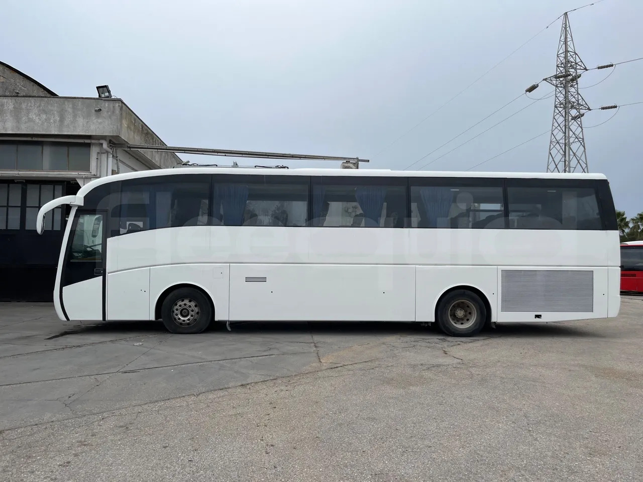 Volvo B12 finansal kiralama Volvo B12: fotoğraf 6 Volvo B12 finansal kiralama Volvo B12: fotoğraf 6