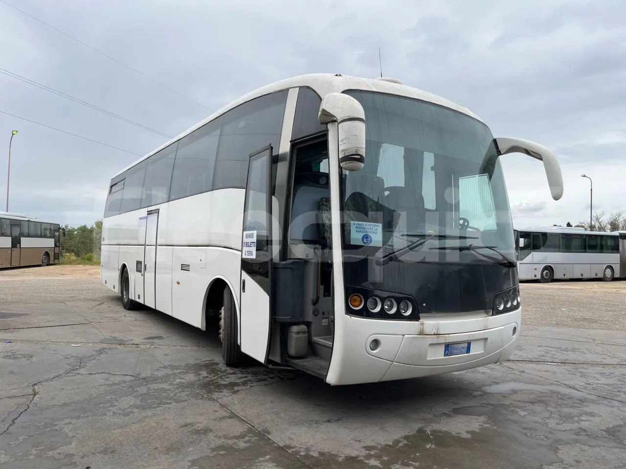 Volvo B12 - Turistik otobüs: fotoğraf 1 Volvo B12 - Turistik otobüs: fotoğraf 1