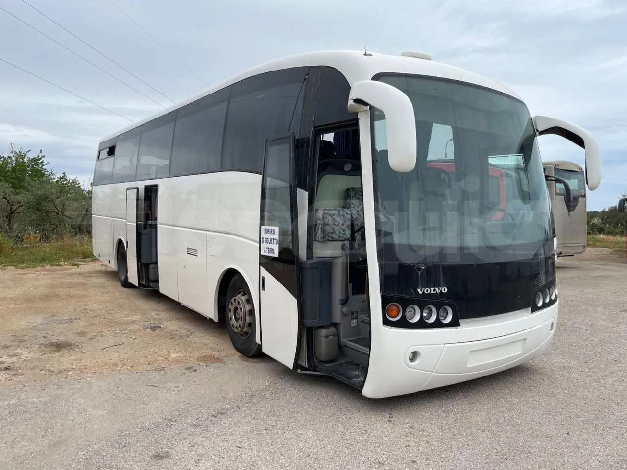 Volvo B12 finansal kiralama Volvo B12: fotoğraf 12 Volvo B12 finansal kiralama Volvo B12: fotoğraf 12