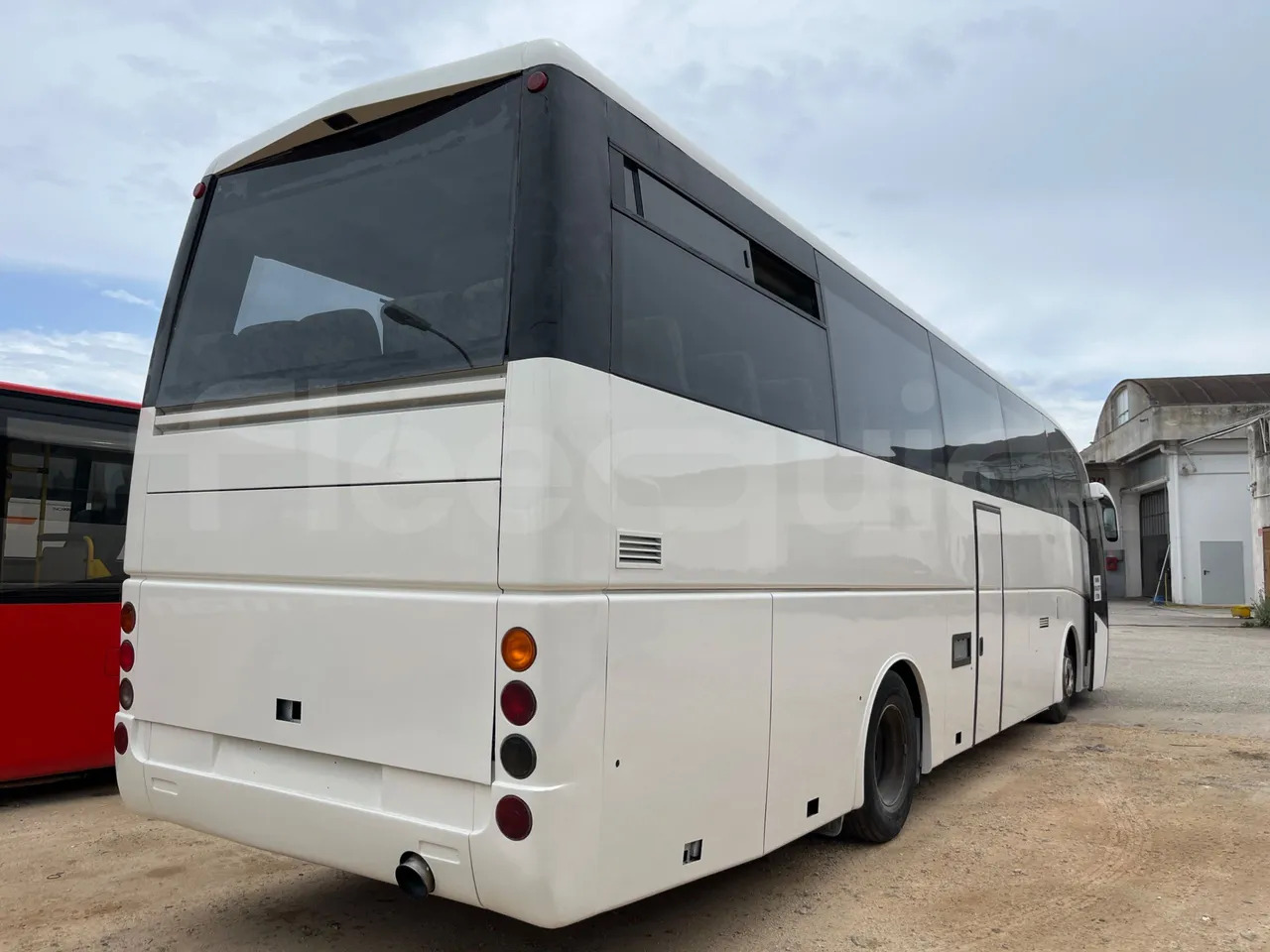 Volvo B12 finansal kiralama Volvo B12: fotoğraf 11 Volvo B12 finansal kiralama Volvo B12: fotoğraf 11