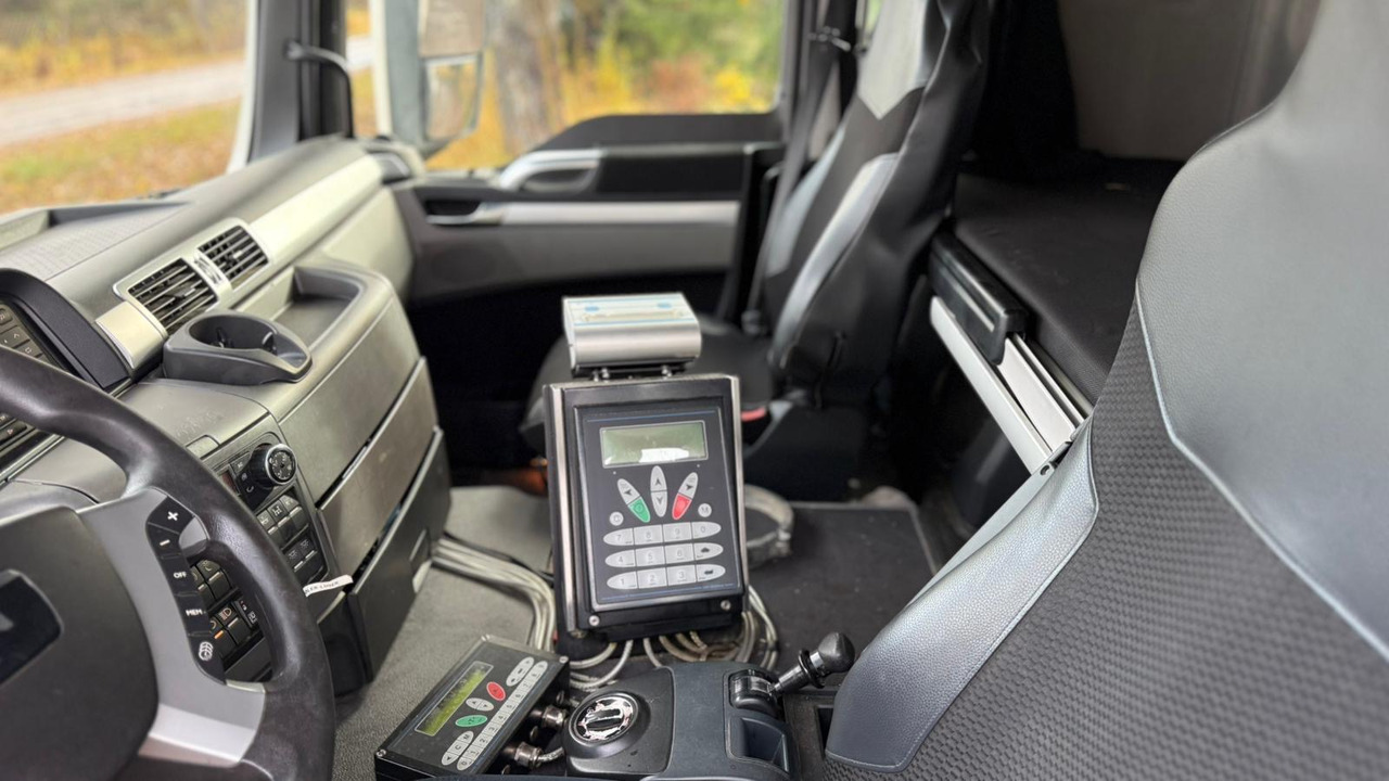 MAN TGS 35.480 8X4-2 TRIDEM Wasser-Tank - Tanker kamyon: fotoğraf 5 MAN TGS 35.480 8X4-2 TRIDEM Wasser-Tank - Tanker kamyon: fotoğraf 5