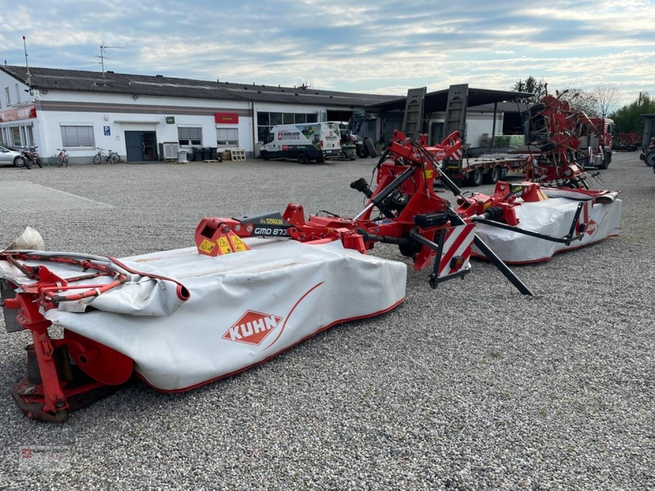 Kuhn GMD 8730-FF - Çayır biçme makinesi: fotoğraf 1 Kuhn GMD 8730-FF - Çayır biçme makinesi: fotoğraf 1