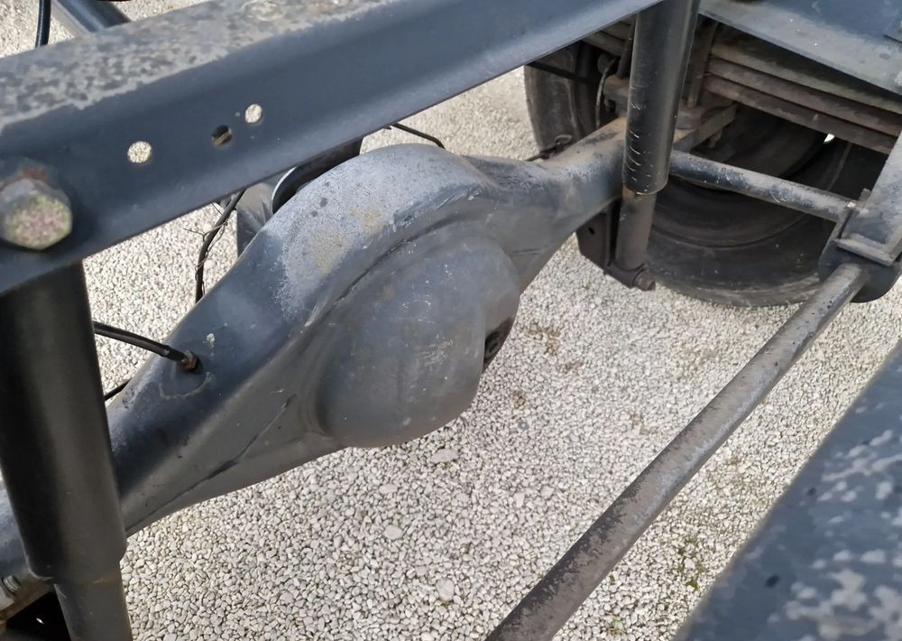 Damperli kamyon Nissan Atleon 3.0: fotoğraf 15 Damperli kamyon Nissan Atleon 3.0: fotoğraf 15