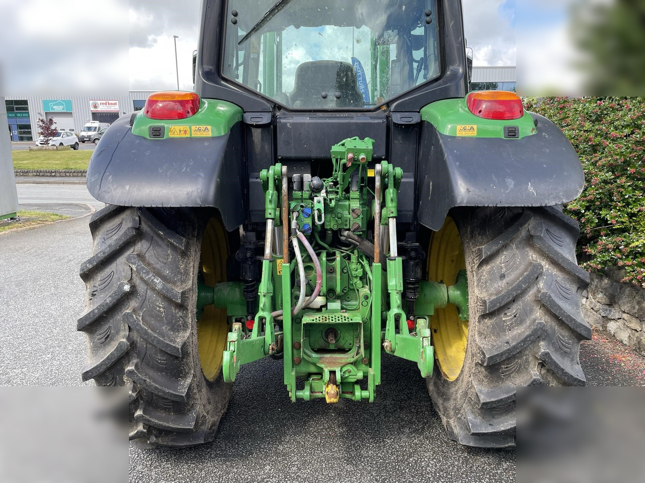 2020 JOHN DEERE 6120M - Traktör: fotoğraf 2 2020 JOHN DEERE 6120M - Traktör: fotoğraf 2