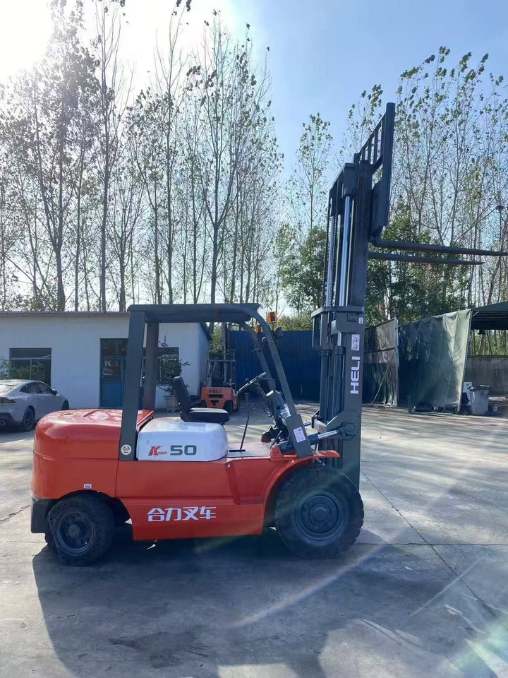 HELI k50 used diesel forklift Customizable mast clamps - Dizel forklift: fotoğraf 2 HELI k50 used diesel forklift Customizable mast clamps - Dizel forklift: fotoğraf 2