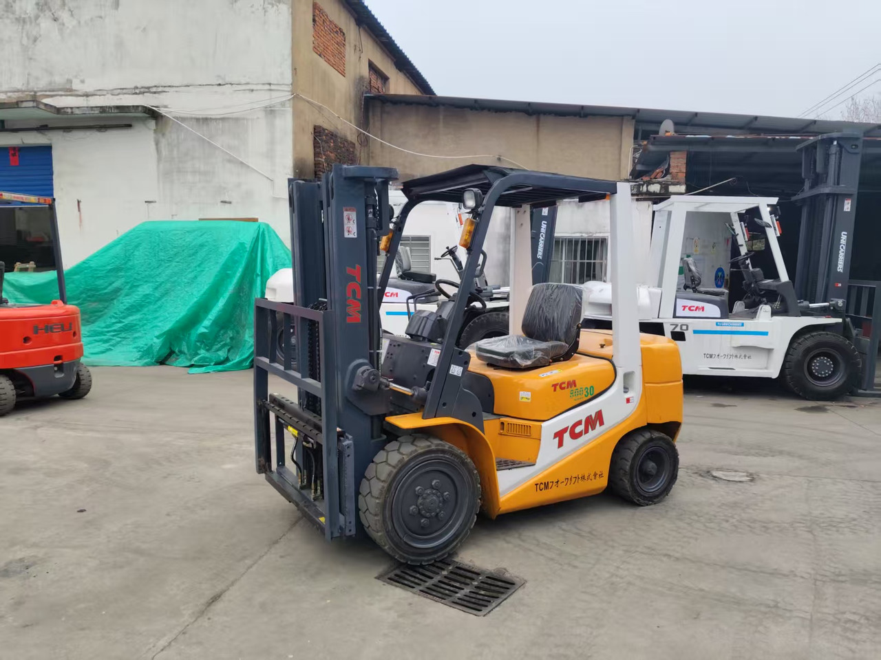 TCM FD30 Japan brand used 3 ton diesel forklift Customizable mast clamps - Dizel forklift: fotoğraf 1 TCM FD30 Japan brand used 3 ton diesel forklift Customizable mast clamps - Dizel forklift: fotoğraf 1