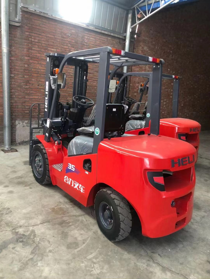 Heli brand new 3.5T diesel forklift(Clamp available) - Dizel forklift: fotoğraf 3 Heli brand new 3.5T diesel forklift(Clamp available) - Dizel forklift: fotoğraf 3