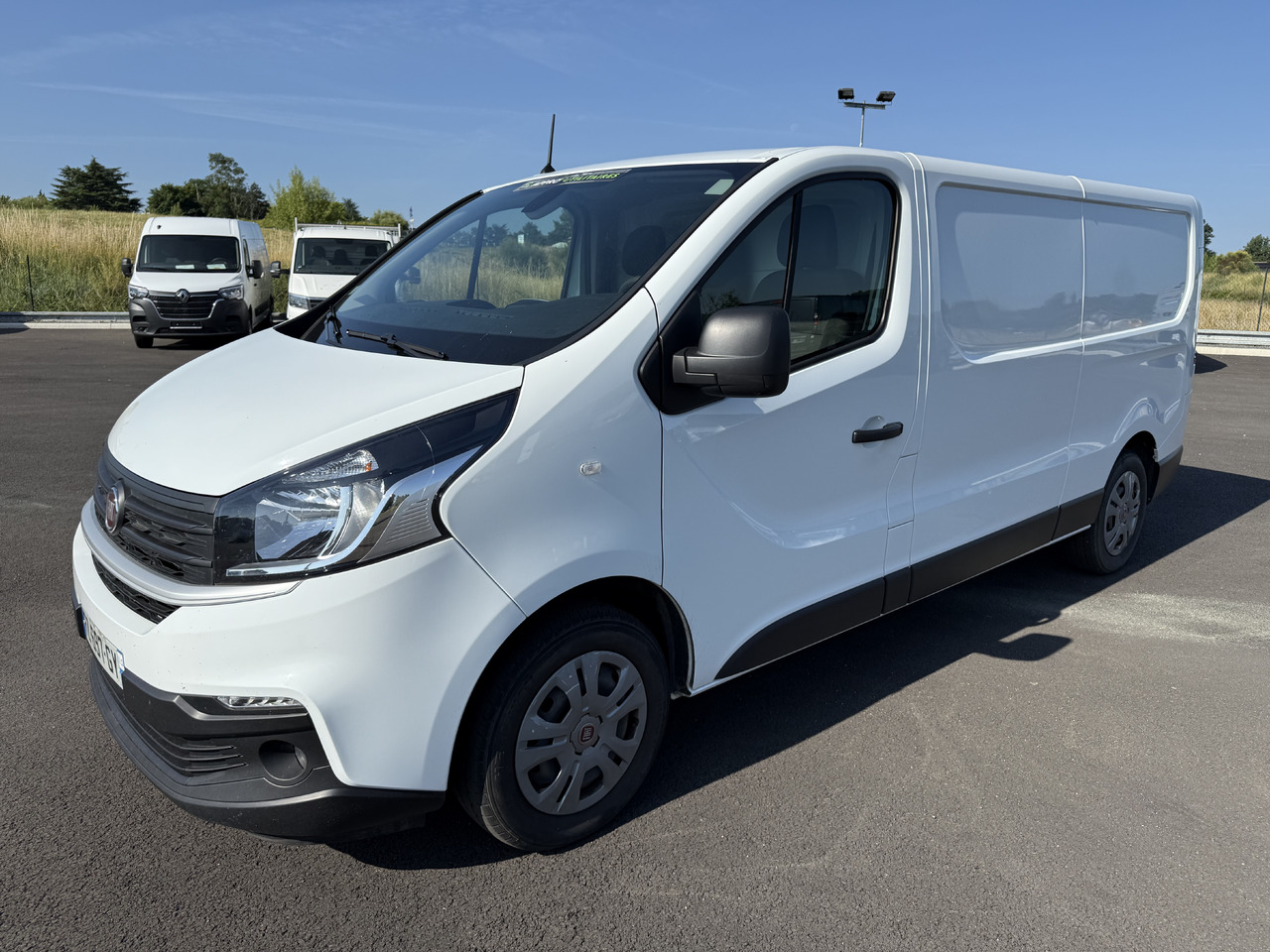 FIAT TALENTO 1T3 LH1 2.0MULTIJET120 PRO LOUNGE + ATTELAGE ET KIT BOIS COMPLET - Panelvan: fotoğraf 2 FIAT TALENTO 1T3 LH1 2.0MULTIJET120 PRO LOUNGE + ATTELAGE ET KIT BOIS COMPLET - Panelvan: fotoğraf 2