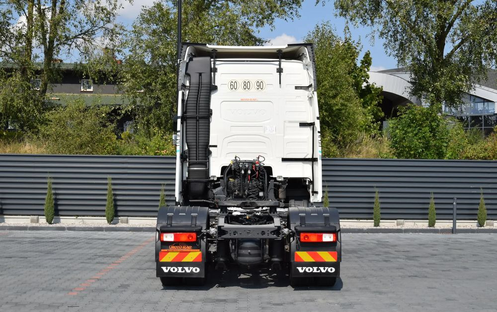 Volvo FH500 / EURO 6 / NOWY MODEL / KLIMATYZACJA POSTOJOWA / ACC / LEDY / 2 ZBIORNIKI / FULL SPILERY / 2023 / NISKI PRZEBIEG / SERWISOWANY / SPROWADZONY - Çekici: fotoğraf 5 Volvo FH500 / EURO 6 / NOWY MODEL / KLIMATYZACJA POSTOJOWA / ACC / LEDY / 2 ZBIORNIKI / FULL SPILERY / 2023 / NISKI PRZEBIEG / SERWISOWANY / SPROWADZONY - Çekici: fotoğraf 5