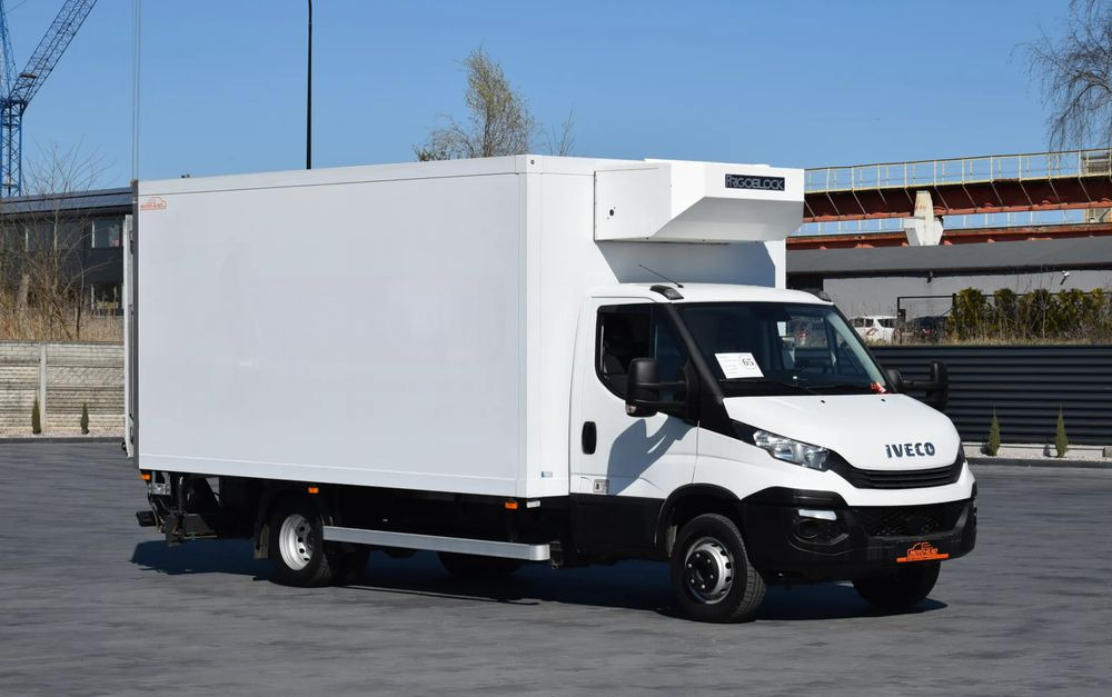 Iveco DAILY 70C18 / 3.0 - 180 KM / AUTOMAT HI-MATIC / 3 OSOBY / CHŁODNIA - MROŹNIA 4,55 M / AGREGAD FRIGOBLOCK / WINDA SORENSEN / KLIMA / TEMPOMAT / KAMERA COFANIA / REGULOWANE ZAWIESZENIE / SERWISOWA - Refrijeratör kamyon: fotoğraf 3 Iveco DAILY 70C18 / 3.0 - 180 KM / AUTOMAT HI-MATIC / 3 OSOBY / CHŁODNIA - MROŹNIA 4,55 M / AGREGAD FRIGOBLOCK / WINDA SORENSEN / KLIMA / TEMPOMAT / KAMERA COFANIA / REGULOWANE ZAWIESZENIE / SERWISOWA - Refrijeratör kamyon: fotoğraf 3