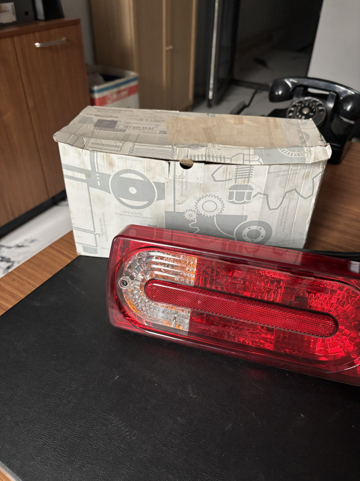 MERCEDES-BENZ G W463 G SERIES TAIL LIGHT - Arka far: fotoğraf 2 MERCEDES-BENZ G W463 G SERIES TAIL LIGHT - Arka far: fotoğraf 2