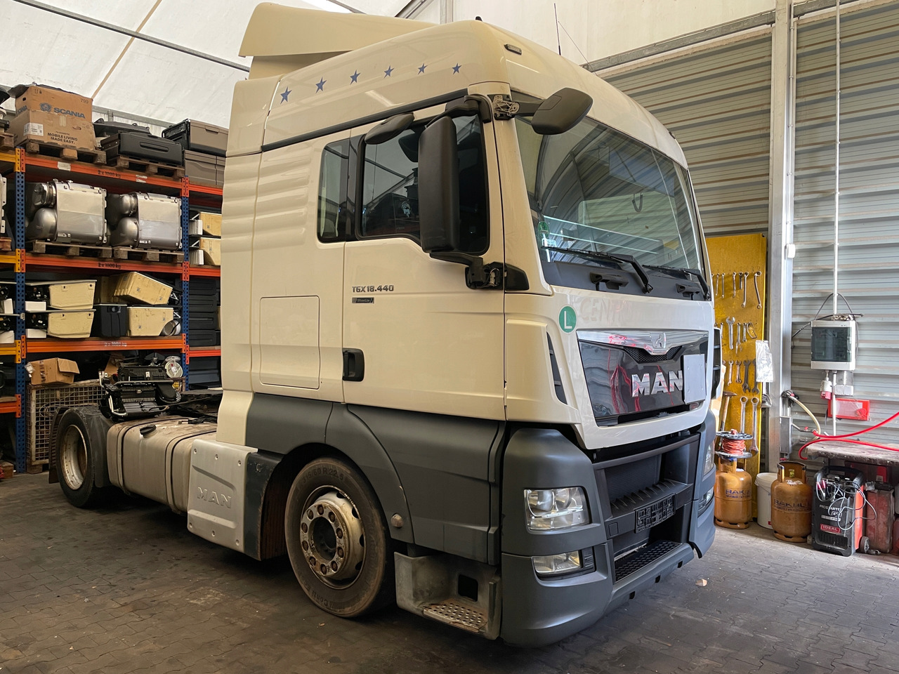 KABINA MAN TGX EURO 6 XLX BIAŁA KOLOR RAL 9010 - Kabin - Kamyon: fotoğraf 1 KABINA MAN TGX EURO 6 XLX BIAŁA KOLOR RAL 9010 - Kabin - Kamyon: fotoğraf 1