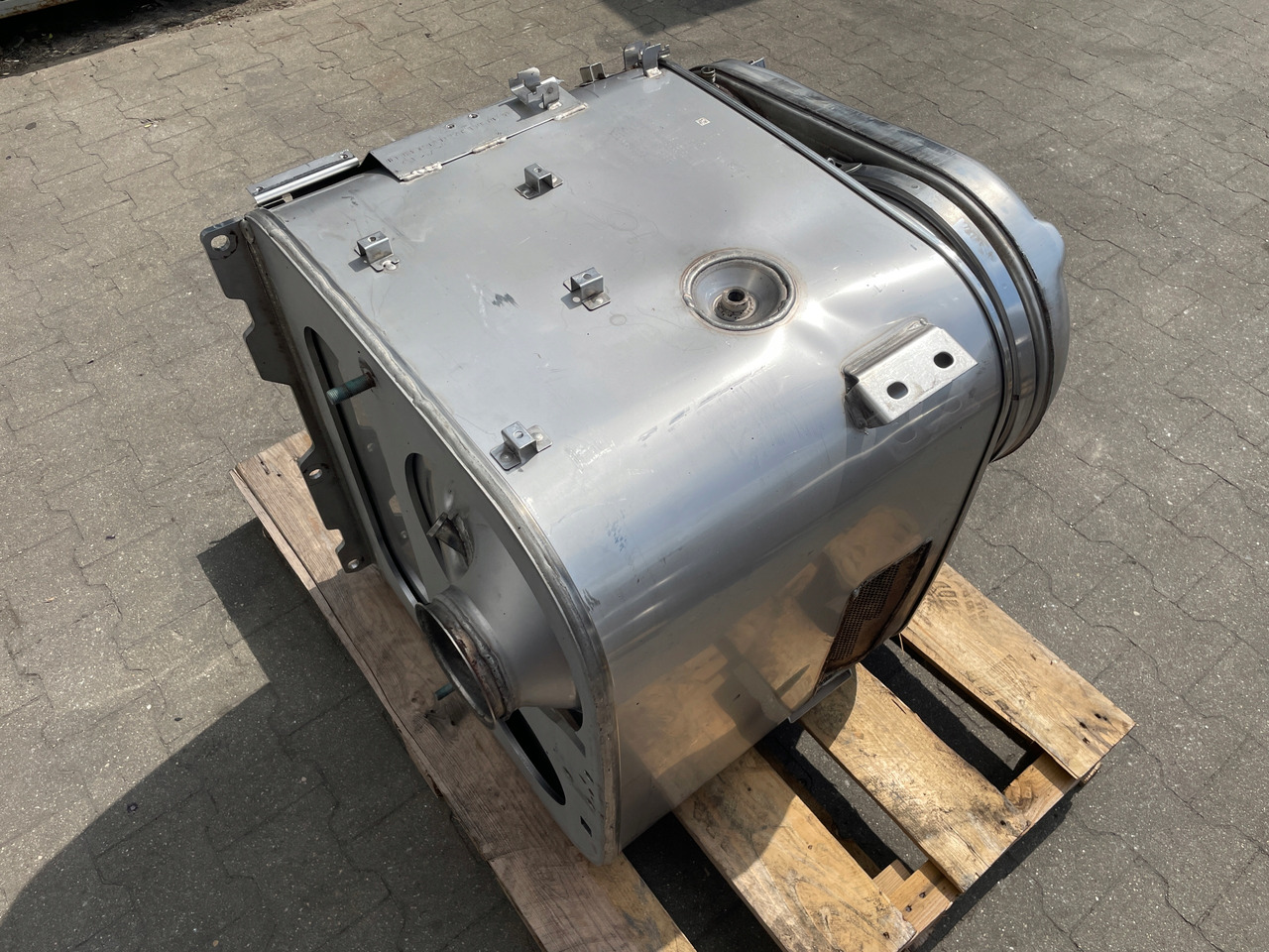 KATALIZATOR MAN TGX TGS EURO 6 DPF TŁUMIK WYDECH 81151036182 - Katalitik konvertör - Kamyon: fotoğraf 4 KATALIZATOR MAN TGX TGS EURO 6 DPF TŁUMIK WYDECH 81151036182 - Katalitik konvertör - Kamyon: fotoğraf 4