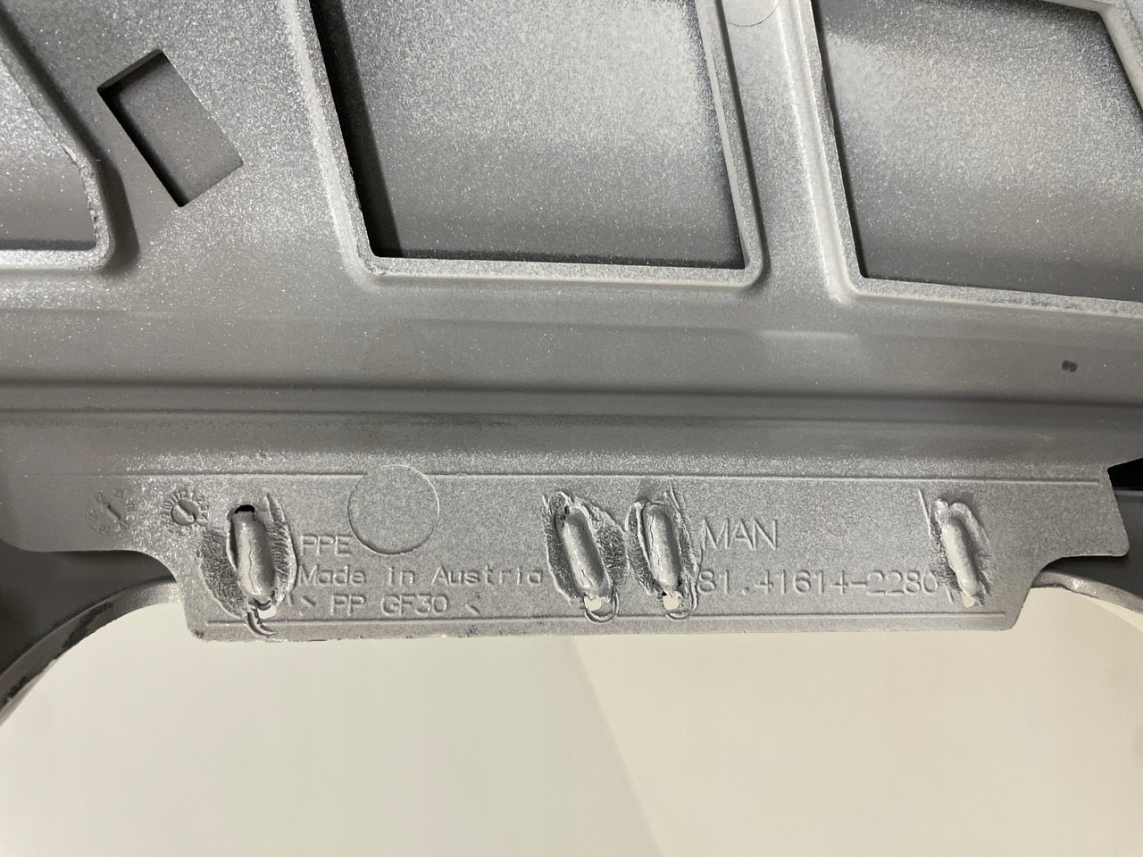 PRAWA OSŁONA ZDERZAKA ZDERZAK OKULAR MAN TGX3 TG3 TGX 3 81416142280 - Tampon - Kamyon: fotoğraf 5 PRAWA OSŁONA ZDERZAKA ZDERZAK OKULAR MAN TGX3 TG3 TGX 3 81416142280 - Tampon - Kamyon: fotoğraf 5