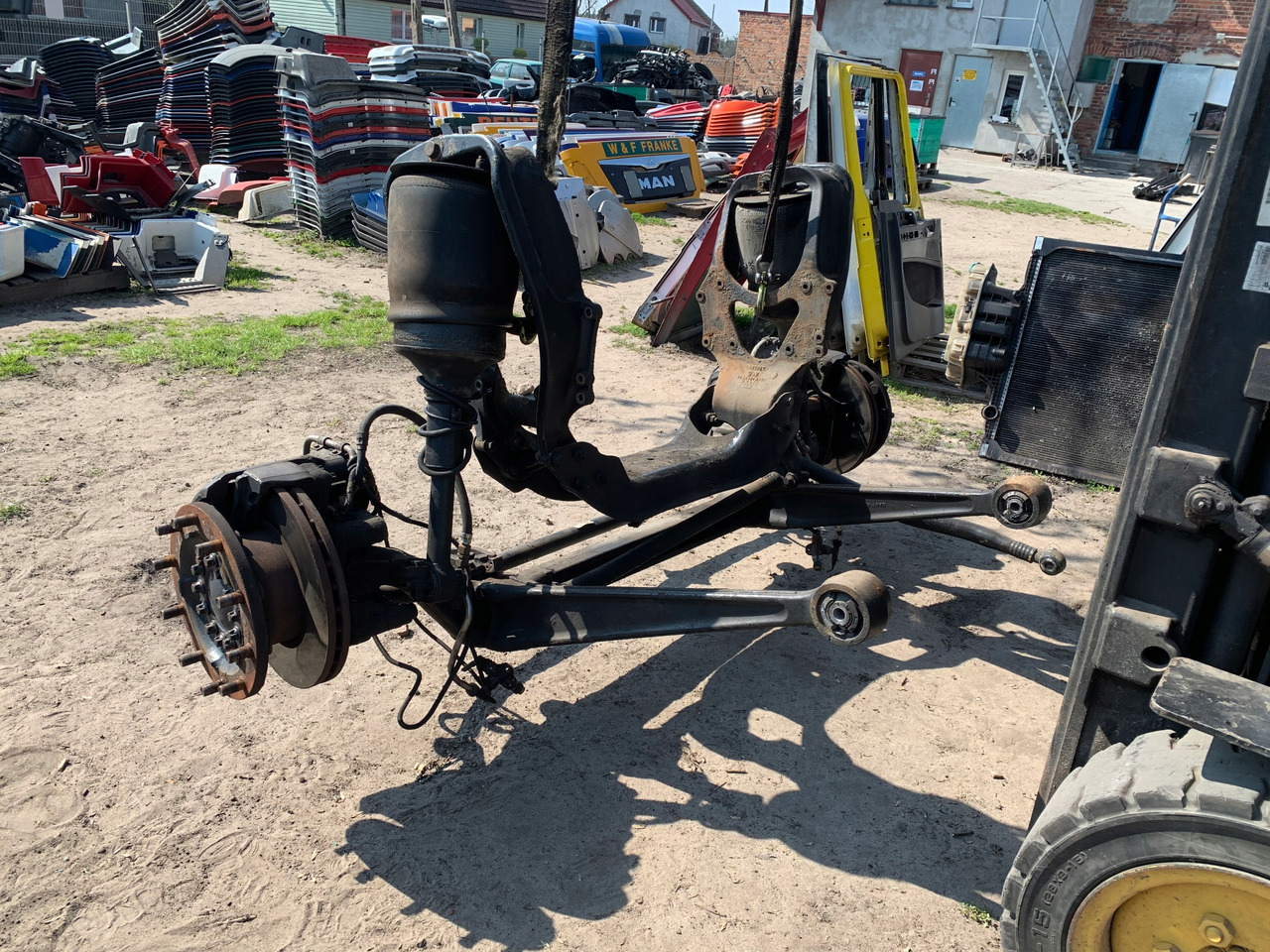 PRZEDNIA OŚ MAN TGX TGS TGA LOWDECK LOW DECK KMPL - Ön aks - Kamyon: fotoğraf 4 PRZEDNIA OŚ MAN TGX TGS TGA LOWDECK LOW DECK KMPL - Ön aks - Kamyon: fotoğraf 4