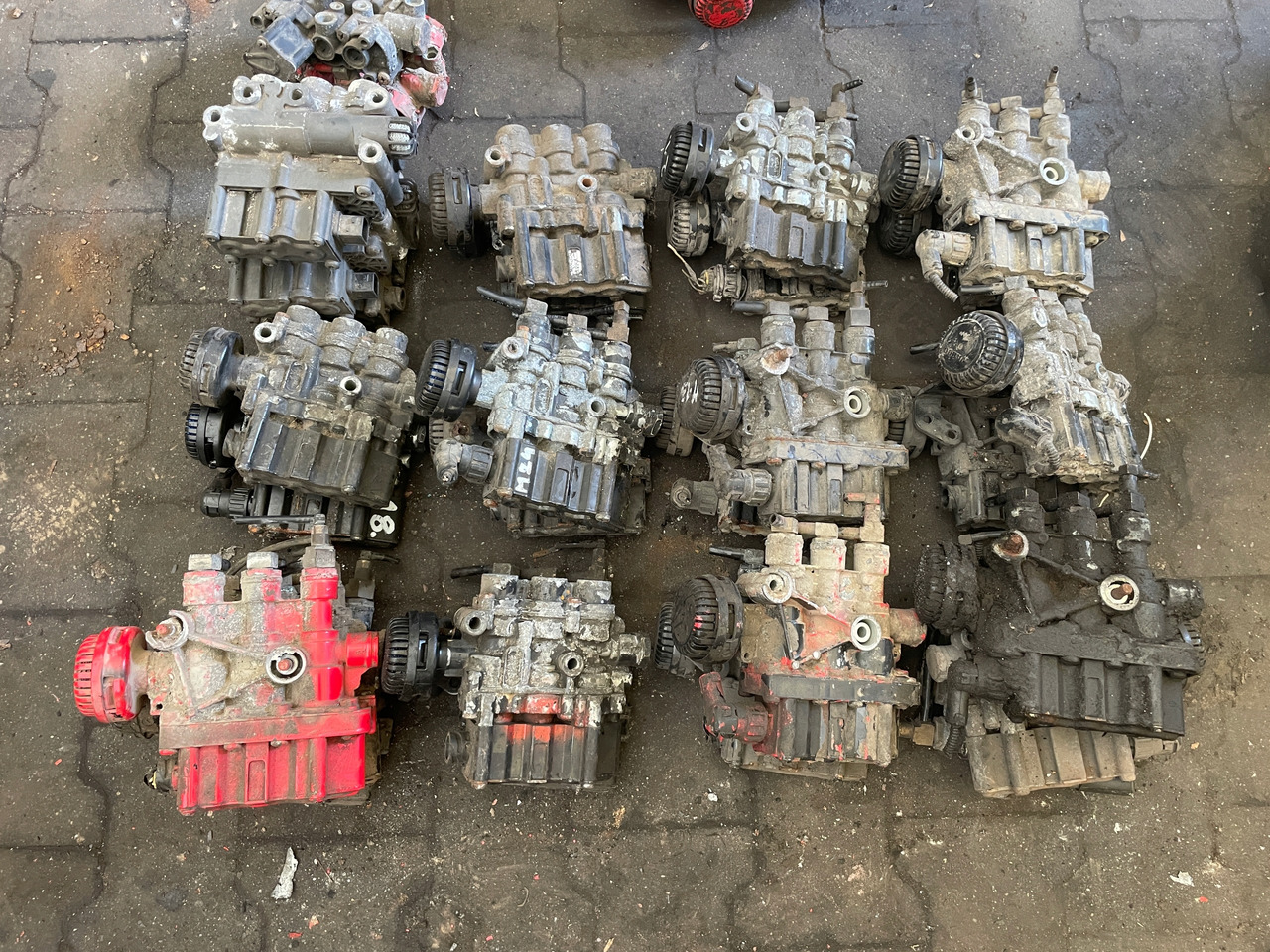 ZAWÓR PODUSZEK ECAS MAN TGA TGX TGS 4729000550 - Hava süspansiyonu - Kamyon: fotoğraf 4 ZAWÓR PODUSZEK ECAS MAN TGA TGX TGS 4729000550 - Hava süspansiyonu - Kamyon: fotoğraf 4