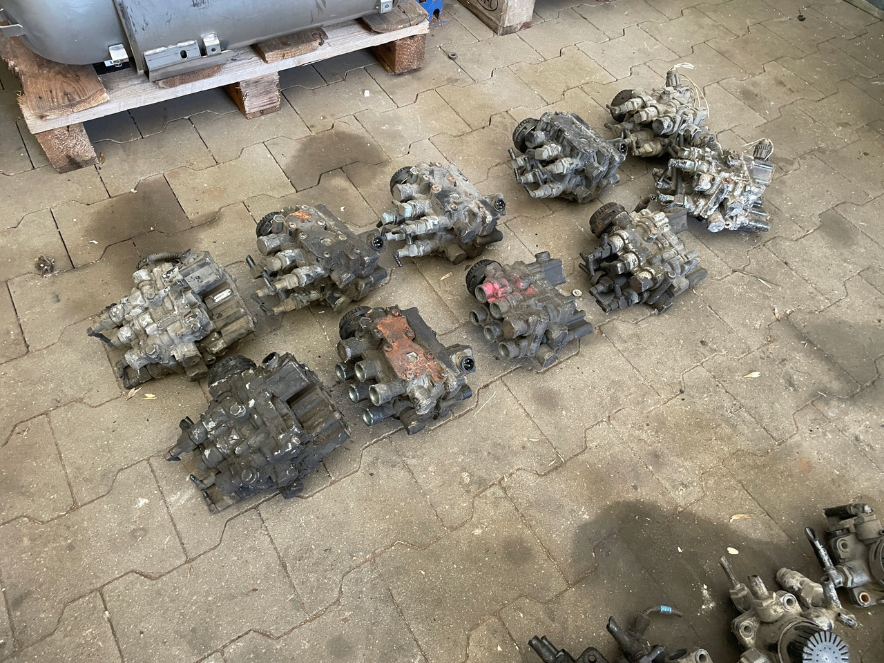 ZAWÓR PODUSZEK ECAS MAN TGA TGX TGS 4729000570 - Hava süspansiyonu - Kamyon: fotoğraf 5 ZAWÓR PODUSZEK ECAS MAN TGA TGX TGS 4729000570 - Hava süspansiyonu - Kamyon: fotoğraf 5