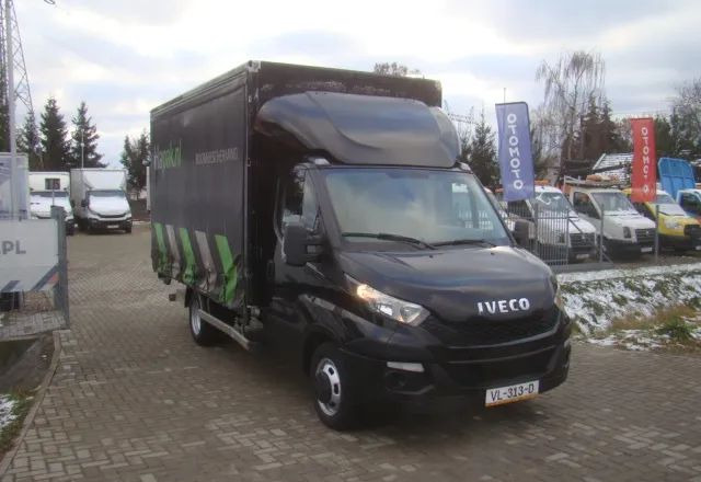 Iveco DAILY 35 C 15 3.0TDI FIRANA Z PRAWEJ STRONY 3.5T DMC WINDA - Kapalı kasa kamyonet: fotoğraf 3 Iveco DAILY 35 C 15 3.0TDI FIRANA Z PRAWEJ STRONY 3.5T DMC WINDA - Kapalı kasa kamyonet: fotoğraf 3