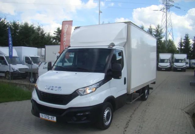 Iveco DAILY 35 S 16 3.0TDI WINDA 3.5T 4.20M - Kapalı kasa kamyonet: fotoğraf 1 Iveco DAILY 35 S 16 3.0TDI WINDA 3.5T 4.20M - Kapalı kasa kamyonet: fotoğraf 1