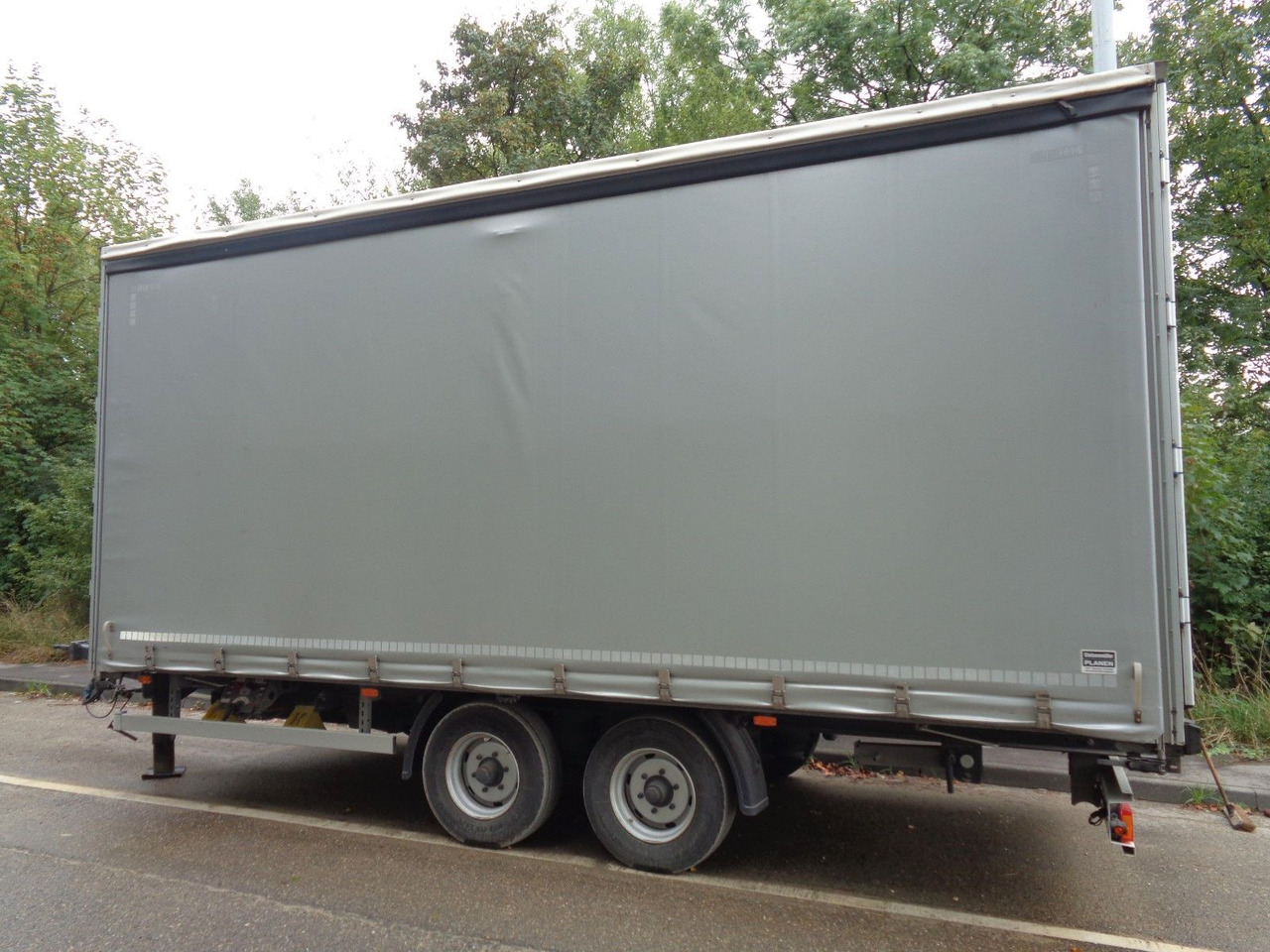 Fliegl TKF118 - Tenteli römork: fotoğraf 1 Fliegl TKF118 - Tenteli römork: fotoğraf 1