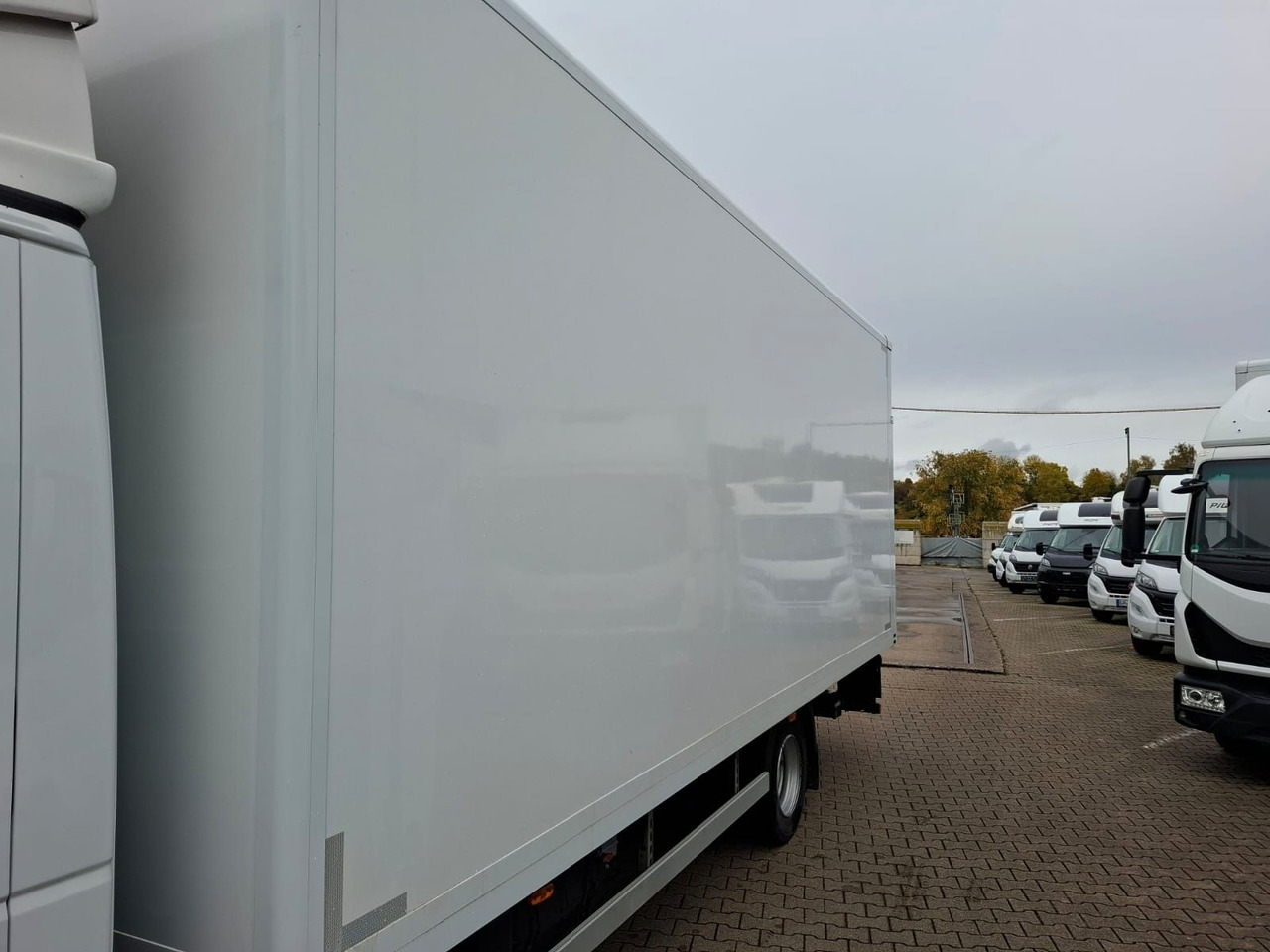 Iveco ML75-210P,LBW,Klima,Automatik,Spoiler, - Kapalı kasa kamyon: fotoğraf 5 Iveco ML75-210P,LBW,Klima,Automatik,Spoiler, - Kapalı kasa kamyon: fotoğraf 5