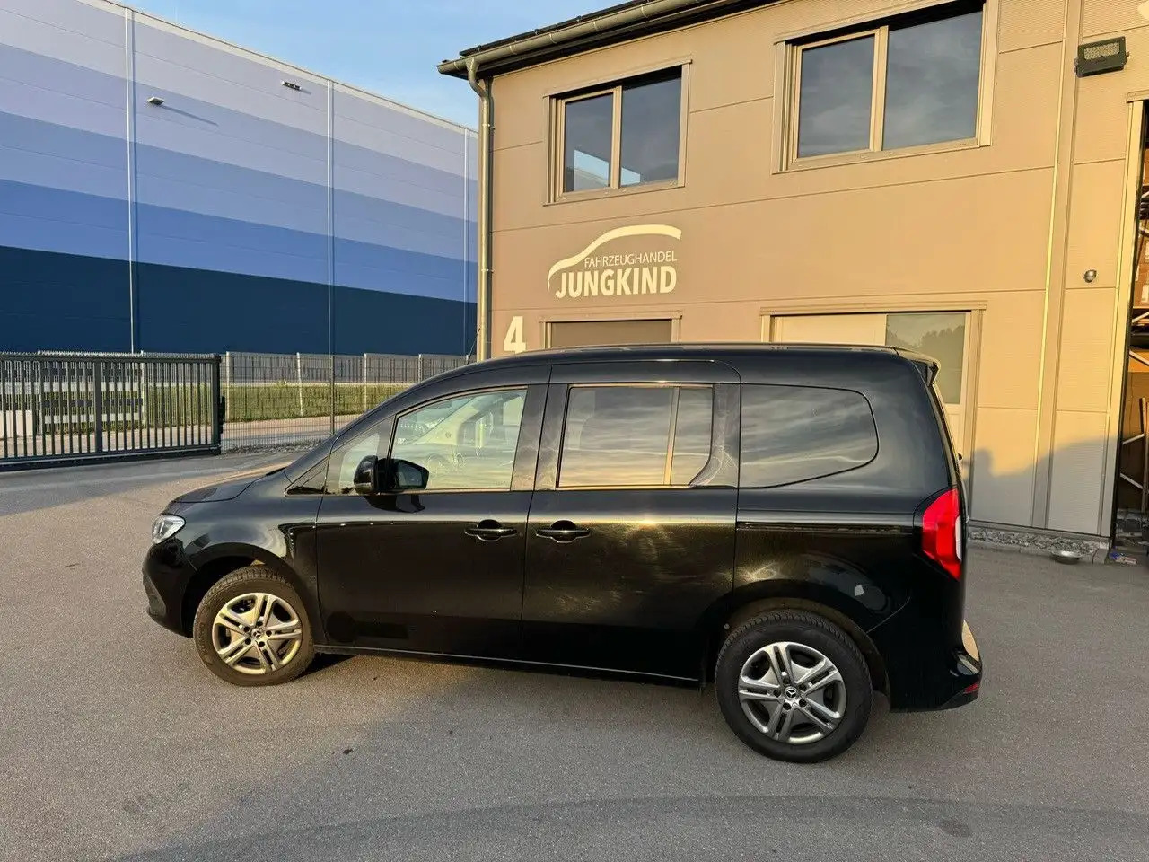 Mercedes-Benz T-Class T -Klasse 160 d standard - Binek araba: fotoğraf 1 Mercedes-Benz T-Class T -Klasse 160 d standard - Binek araba: fotoğraf 1